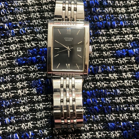 Citizen black dial stainless steel strap watch - Picture 3 of 8